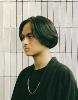 Almer Mikhail